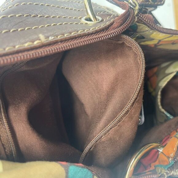 Relic Womens Shoulder Bag Hobo Zip Closure Double Strap Multicolor Butterfly - Picture 8 of 15